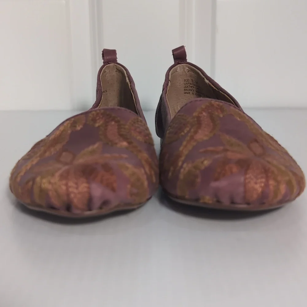Anthropologie Latigo Embroidered Women's Flats Size 8.5 Maroon Leather Floral - Picture 9 of 10